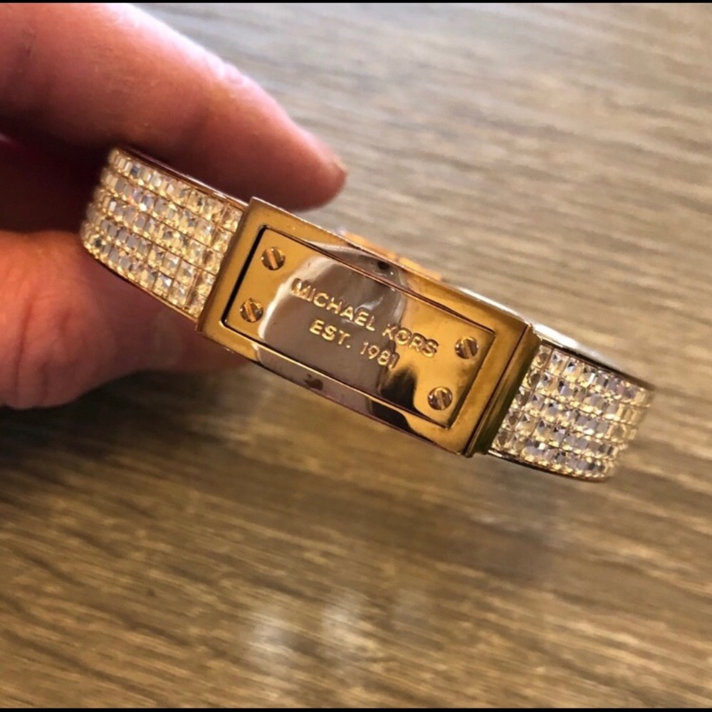 MICHAEL KORS BRACELET